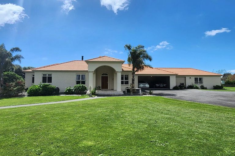 Photo of property in 1095 Queen Street East, Levin, 5571