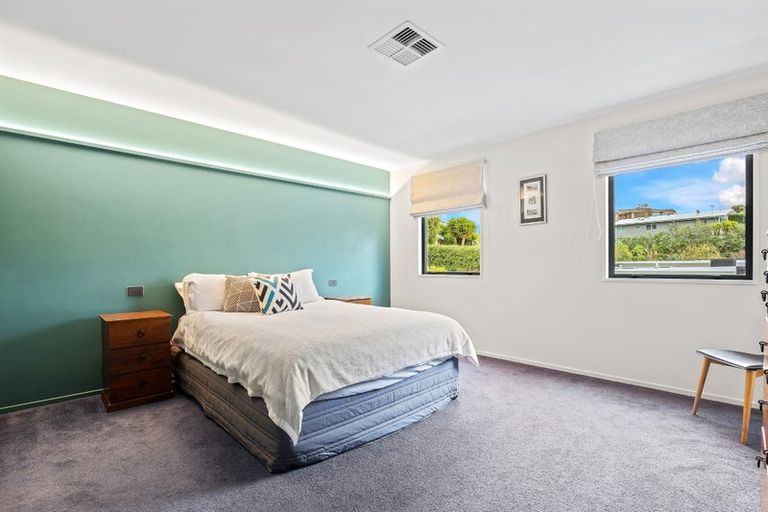 Photo of property in 8 Lady Polson Lane, Cashmere, Christchurch, 8022