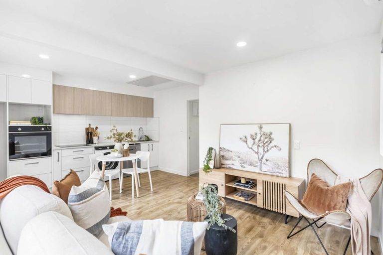 Photo of property in 122a Lancaster Road, Beach Haven, Auckland, 0626