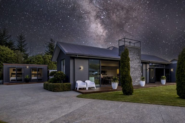 Photo of property in 1 Tennyson Close, Hanmer Springs, 7334