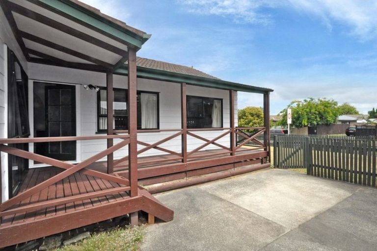 Photo of property in 4 Southview Place, Wattle Downs, Auckland, 2102