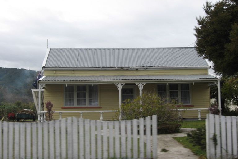 Photo of property in 702 Seven Mile Road, Runanga, 7803