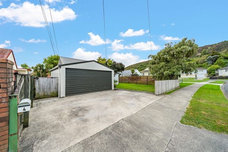 Photo of property in 4 Collett Street, Naenae, Lower Hutt, 5011