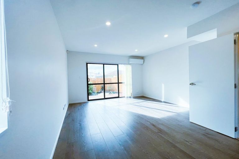 Photo of property in 8/8 Arney Road, Ranui, Auckland, 0612