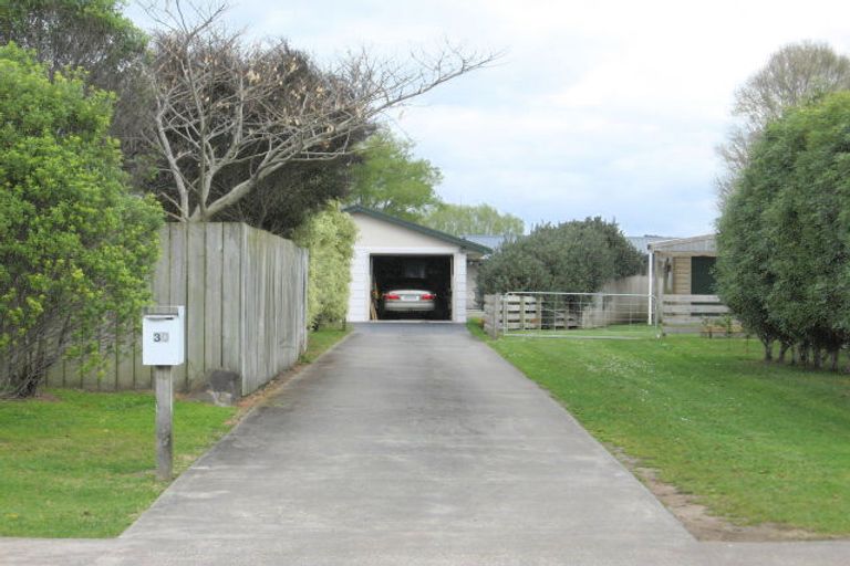 Photo of property in 30 Whitby Avenue, Whitianga, 3510