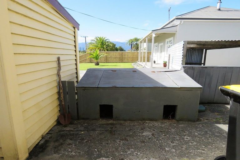 Photo of property in 20 Bentham Street, Westport, 7825