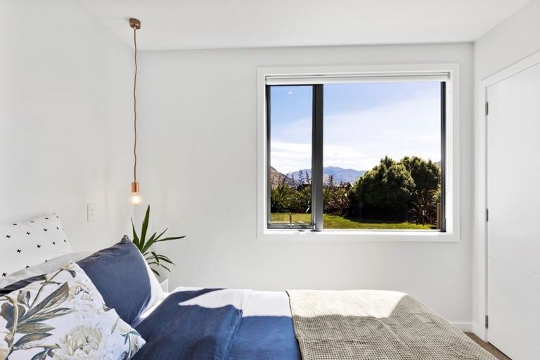 Photo of property in 3 Caithness Court, Jacks Point, Queenstown, 9371