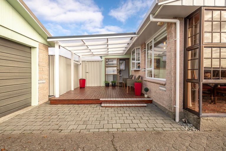 Photo of property in 38 Lyndhurst Street, Westport, 7825