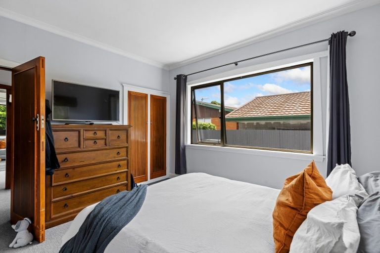 Photo of property in 120 Neville Street, Spreydon, Christchurch, 8024