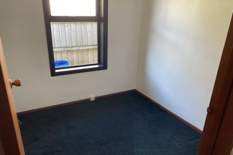 Photo of property in 15 Resolution Place, Bryndwr, Christchurch, 8053