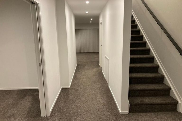 Photo of property in 4/60 Hayfield Way, Karaka, Papakura, 2580