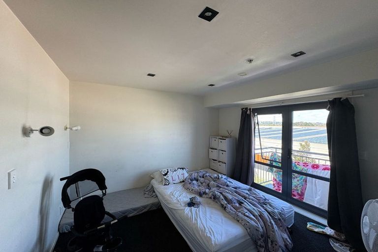 Photo of property in 3o/10 Crown Lynn Place, New Lynn, Auckland, 0600