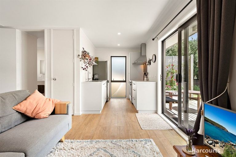 Photo of property in 4 Harbour Crest Drive, Waiuku, 2123