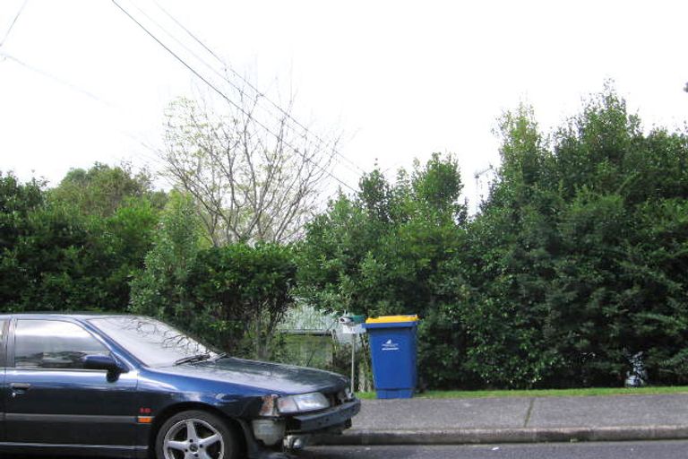 Photo of property in 32 Shetland Street, Glen Eden, Auckland, 0602