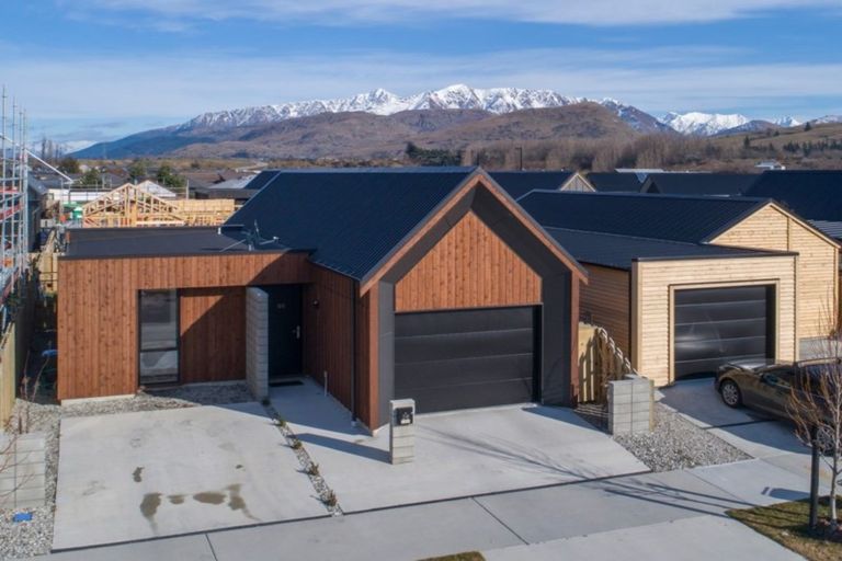 Photo of property in 26 Red Cottage Drive, Lake Hayes, Queenstown, 9304