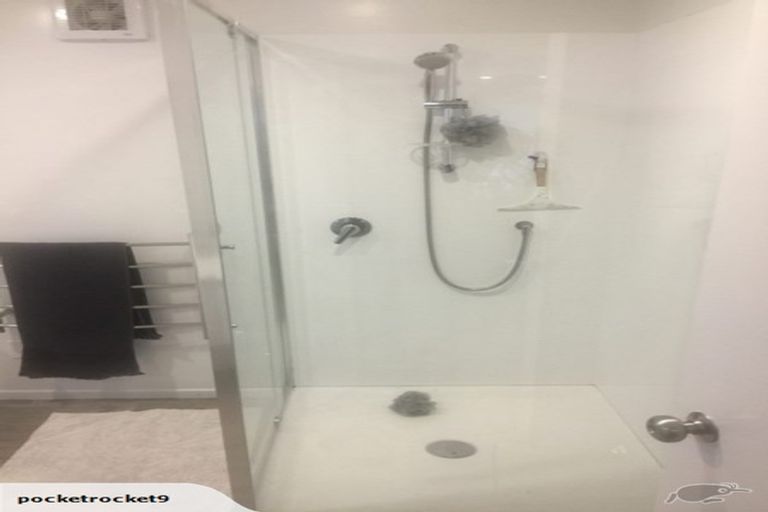 Photo of property in 82 Bay Street, Red Beach, 0932