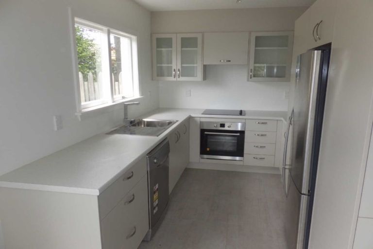 Photo of property in 2/58 Office Road, Merivale, Christchurch, 8014