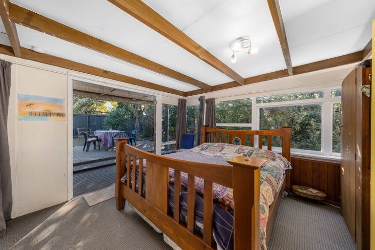 Photo of property in 4 Pacific Road, North New Brighton, Christchurch, 8083