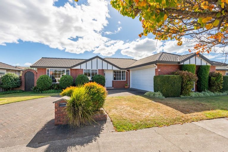 Photo of property in 3 Claridge Place, Taradale, Napier, 4112