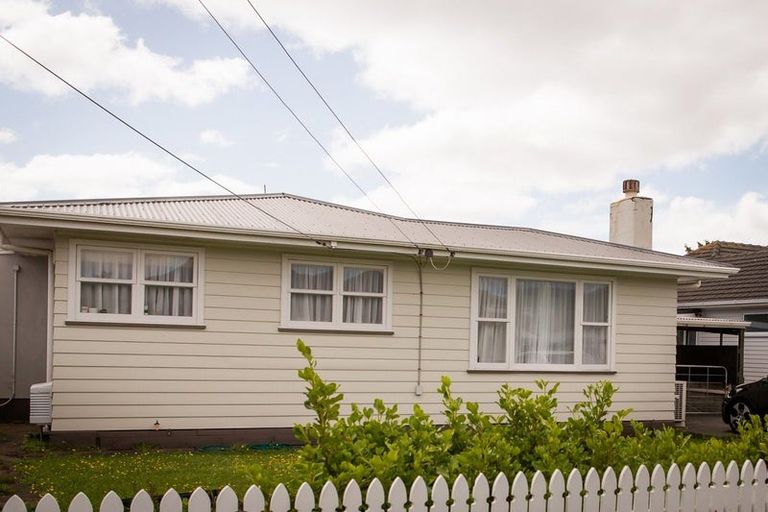 Photo of property in 21 Rata Street, Wainuiomata, Lower Hutt, 5014