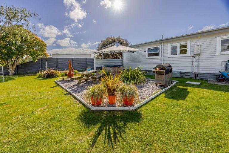 Photo of property in 30 Francis Drake Street, Waipukurau, 4200