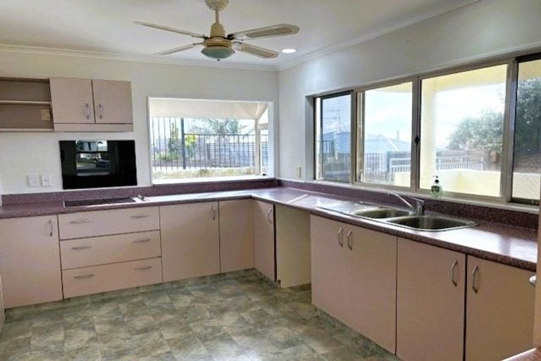 Photo of property in 15 Ocean View Road, Coastlands, Whakatane, 3120