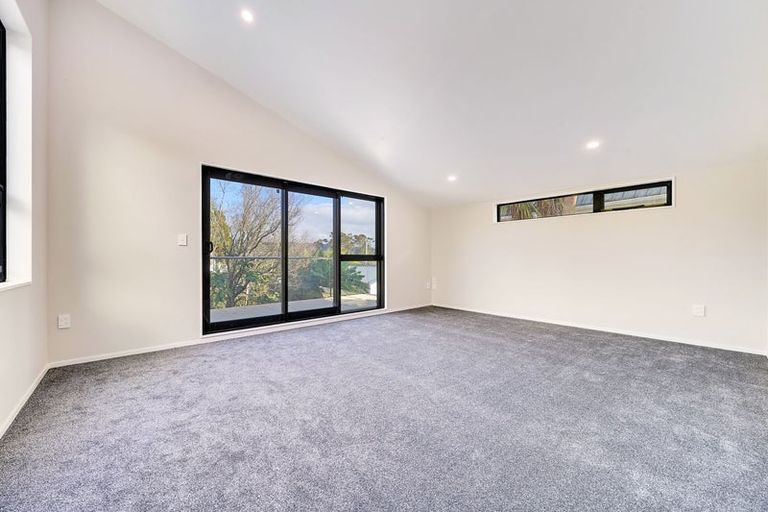 Photo of property in 25a Routley Drive, Glen Eden, Auckland, 0602
