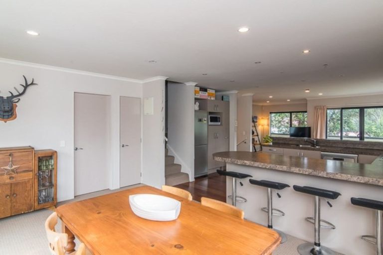 Photo of property in Te Kakariki Apartments, 1/1 Wellington Road, Paekakariki, 5034