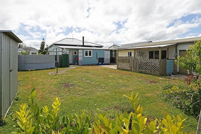 Photo of property in 33 Tayler Street, Eltham, 4322