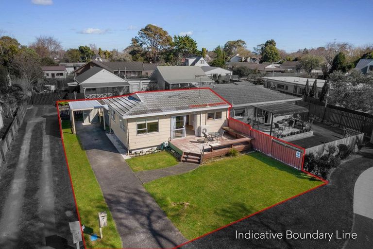 Photo of property in 1/30 Waiari Road, Conifer Grove, Takanini, 2112