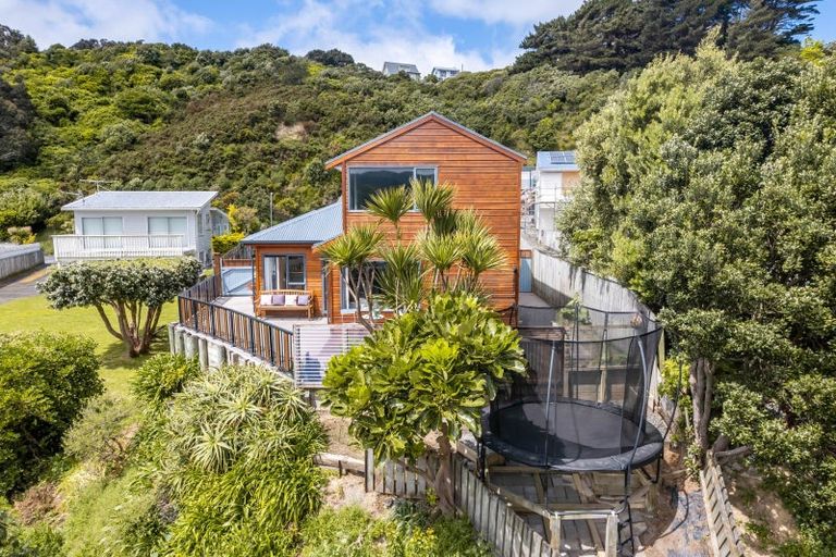 Photo of property in 48a Witham Street, Island Bay, Wellington, 6023