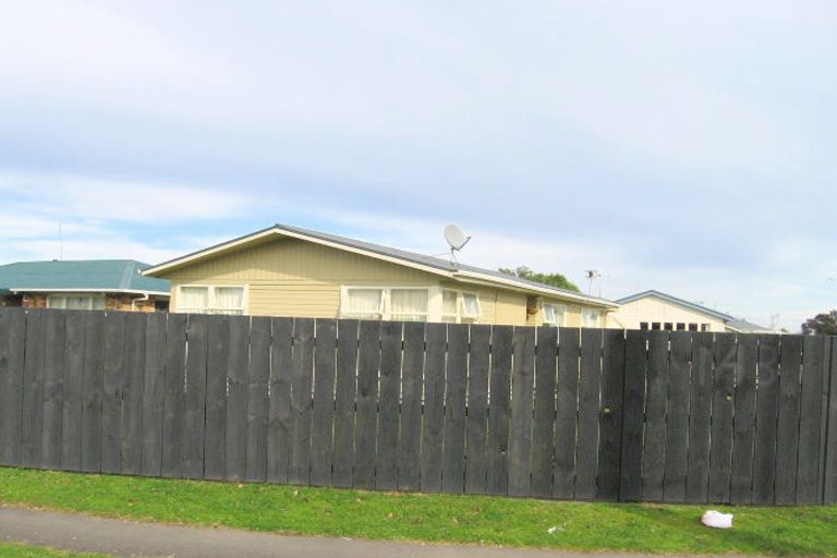 Photo of property in 143b Avalon Drive, Nawton, Hamilton, 3200