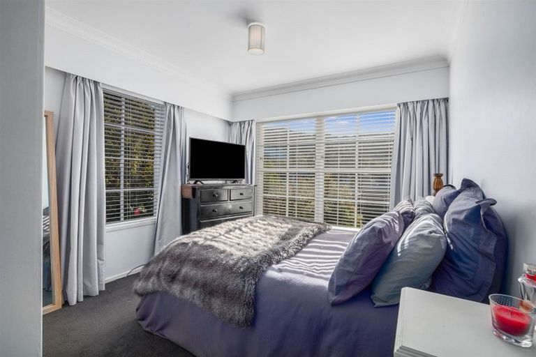 Photo of property in 12 Balliol Drive, Tawa, Wellington, 5028