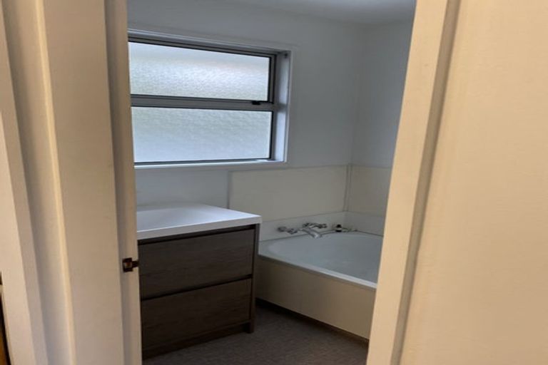 Photo of property in 1/27 Thorrington Road, Cashmere, Christchurch, 8022