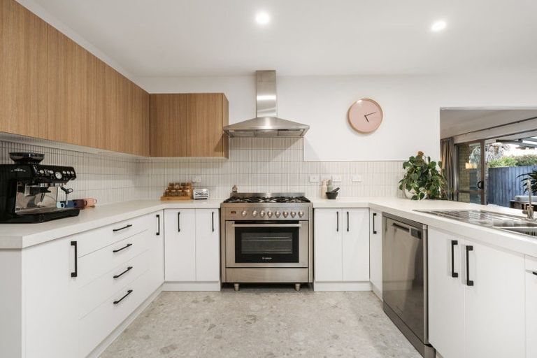 Photo of property in 32 Tomika Crescent, Papamoa Beach, Papamoa, 3118