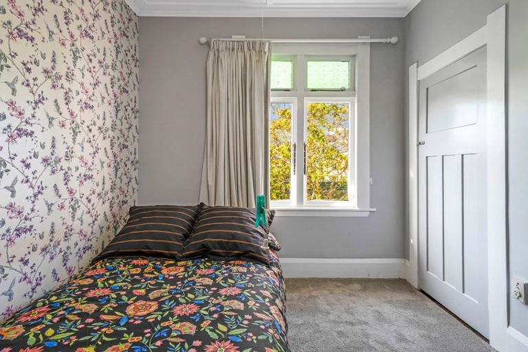 Photo of property in 11 Bear Street, Waverley, 4510