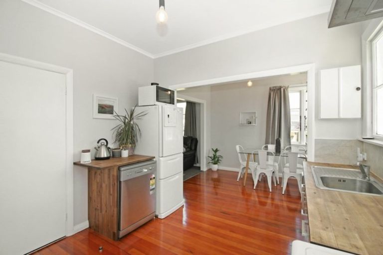 Photo of property in 18 Olson Street, Egmont Village, Inglewood, 4386