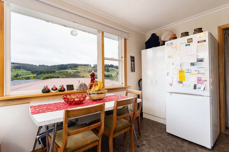 Photo of property in 5 Springdon Avenue, Sawyers Bay, Port Chalmers, 9023