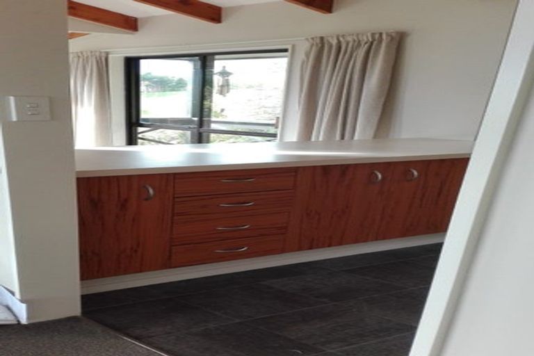 Photo of property in 69 Kotare Street, Waikanae, 5036