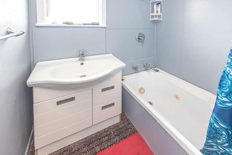 Photo of property in 18 Camellia Avenue, Aramoho, Whanganui, 4500