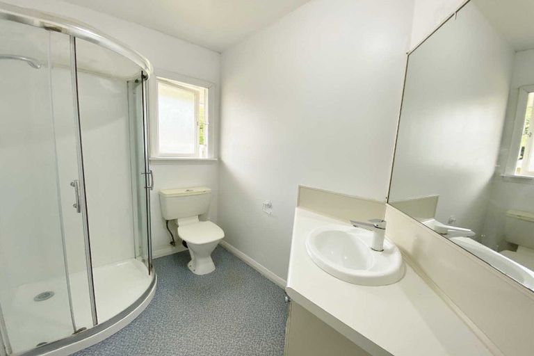 Photo of property in 10 Clonbern Place, Upper Riccarton, Christchurch, 8041