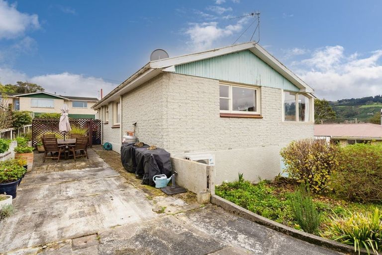 Photo of property in 5 Springdon Avenue, Sawyers Bay, Port Chalmers, 9023