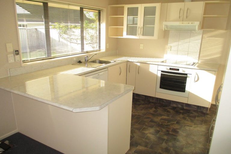 Photo of property in 38 Parnell Heights Drive, Kelvin Grove, Palmerston North, 4414