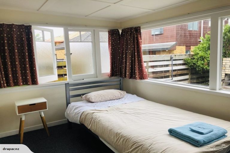 Photo of property in 7-7a Rangiatea Road, Epsom, Auckland, 1023