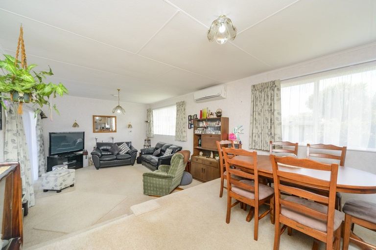 Photo of property in 4 Christian Place, Awapuni, Palmerston North, 4412