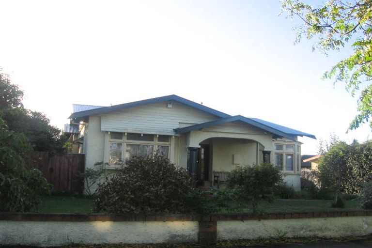 Photo of property in 20 Mahoe Avenue, Takaro, Palmerston North, 4410