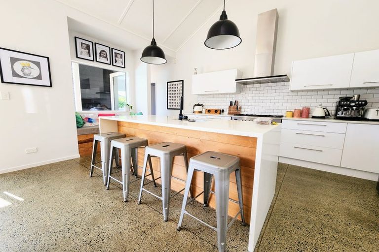 Photo of property in 6 Sophia Place, Karaka, Papakura, 2113