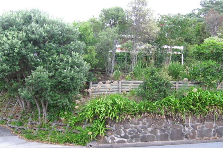 Photo of property in 101 Tanekaha Road, Titirangi, Auckland, 0604