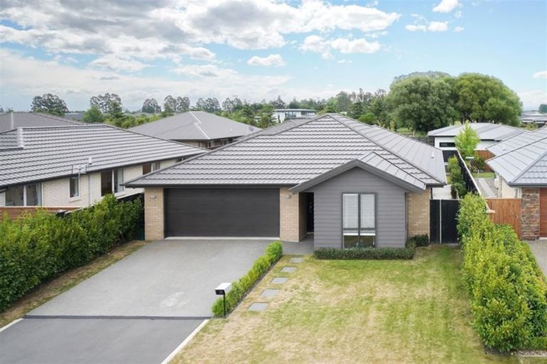 Photo of property in 33 Burford Way, Rolleston, 7615