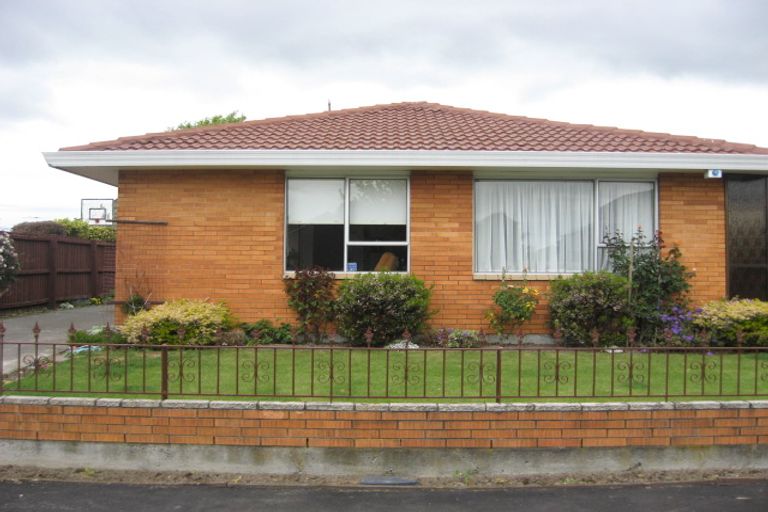 Photo of property in 1/5 Argo Place, Casebrook, Christchurch, 8051